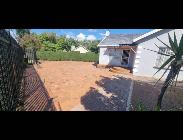 4 BEDROOM HOUSE FOR SALE IN BLAIRGOWRIE